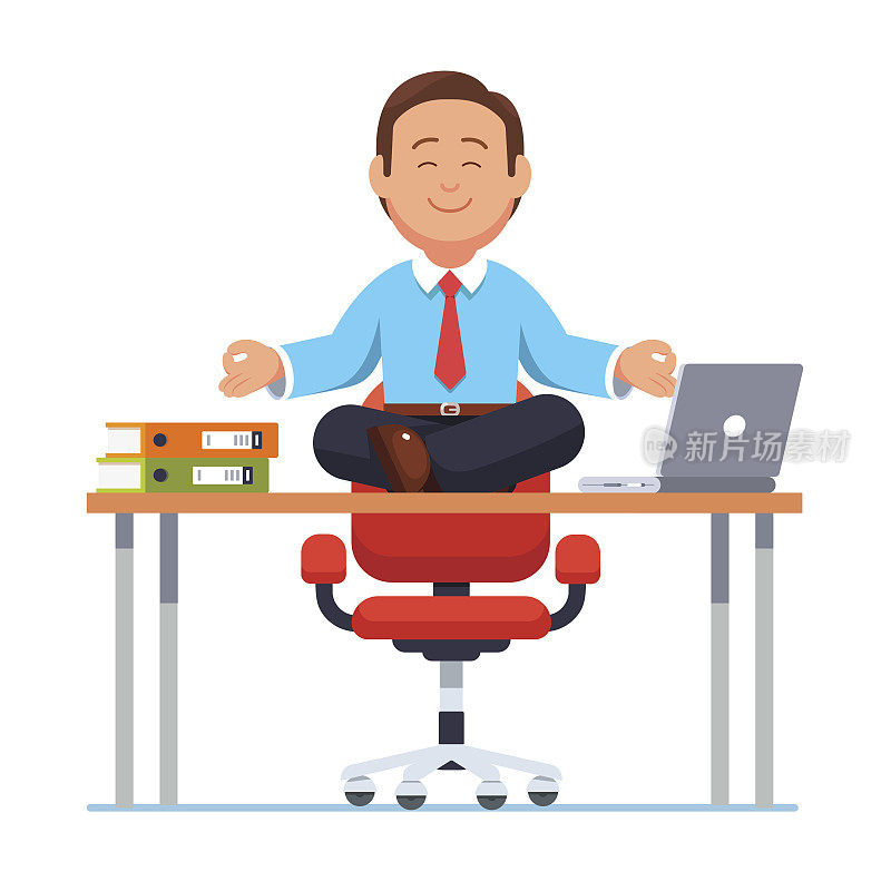 一个商人坐在办公室的桌子上，摆着瑜伽姿势
