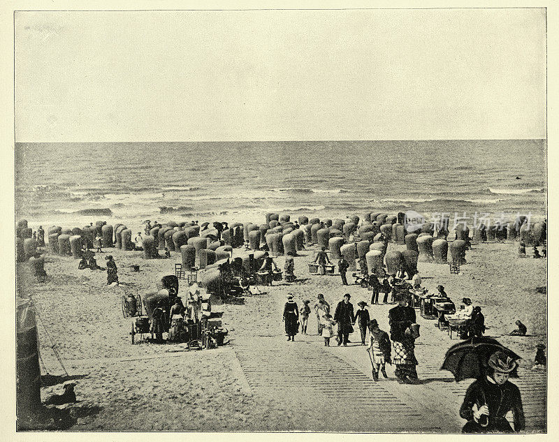 人们在Scheveningen海滩上，Scheveninge，维多利亚海滨度假胜地，19世纪，复古照片