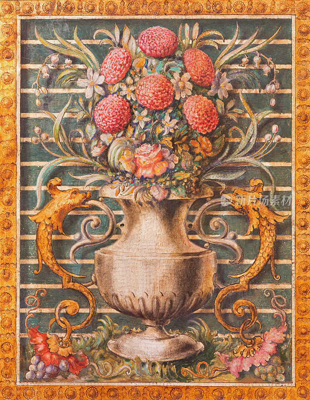 科尔多瓦花瓶，上面画着花