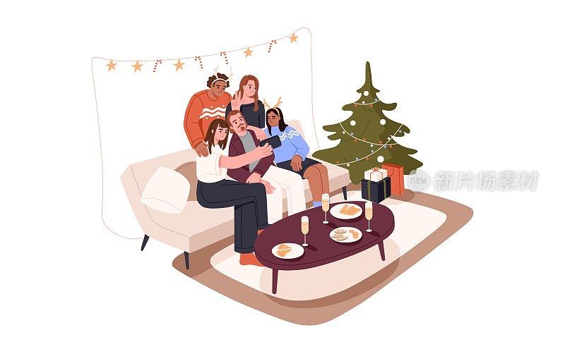 在家里庆祝新年的聚会上，朋友们用手机共同自拍。男人和女人在圣诞节坐在沙发上。平面图形矢量插图孤立的白色背景