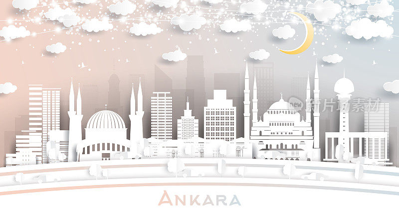 剪纸风格的土耳其城市天际线白色建筑，月亮和霓虹灯花环。