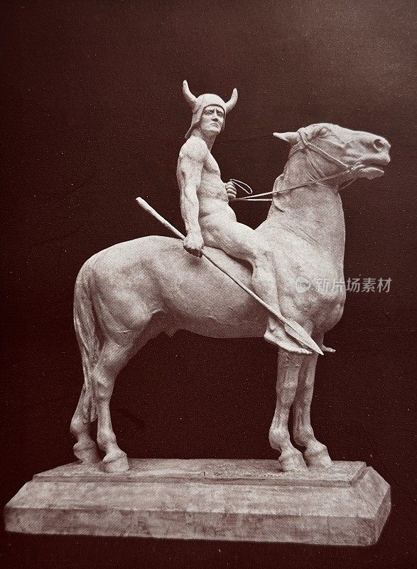 雕像:身披长枪、头戴角盔的日耳曼战士，光着身子骑在马上