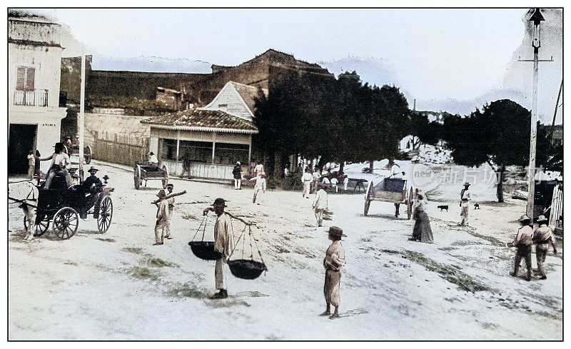 古色古香的黑白照片:古巴马坦萨斯的阿尼玛街