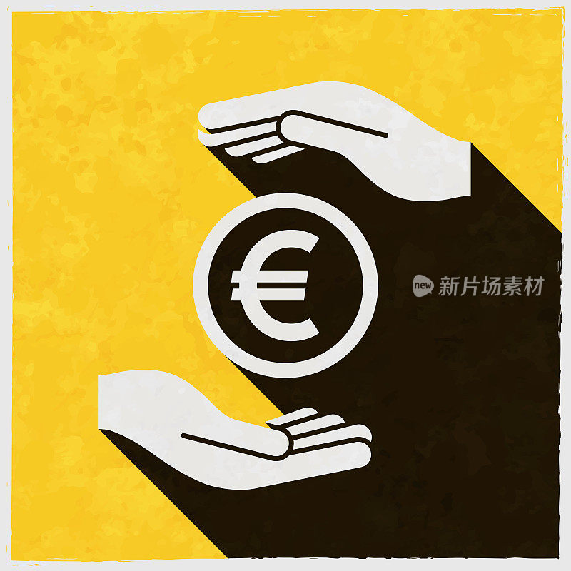 双手之间的欧元硬币。图标与长阴影的纹理黄色背景