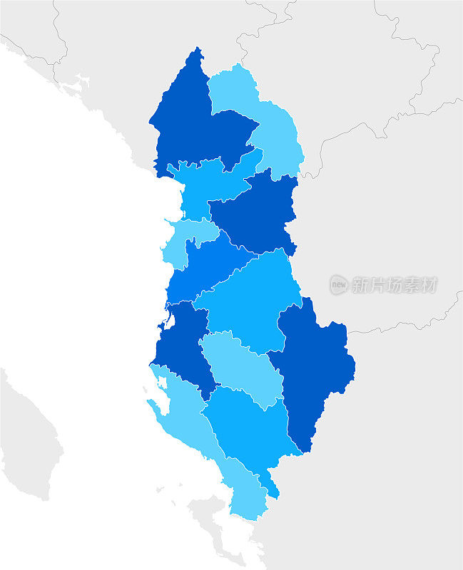 高详细阿尔巴尼亚蓝色地图与地区和国界黑山，科索沃，塞尔维亚，北马其顿，希腊，克罗地亚，意大利