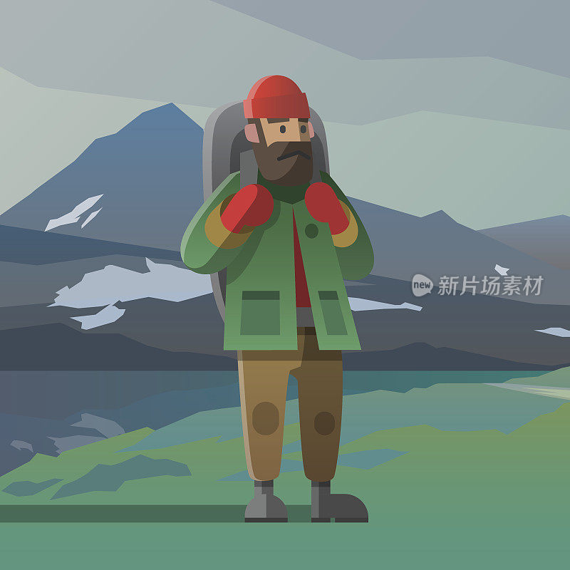 有胡子的老人背着背包在山里。
