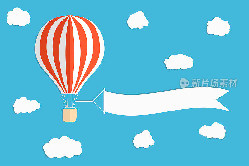 飞广告横幅。热气球与垂直横幅在蓝天背景