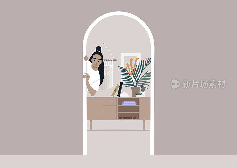 一个年轻的亚洲女性角色向门外窥视，走廊的景色