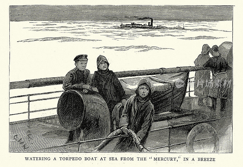 英国皇家海军水兵在水星号上向一艘鱼雷艇运送水，维多利亚时代，19世纪80年代