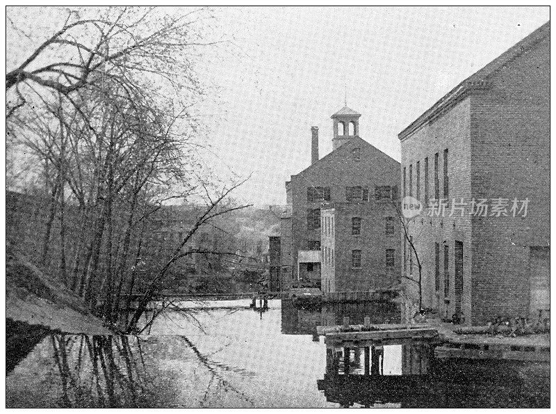 马萨诸塞州汉普顿县的古色古香的照片:斯普林菲尔德，米尔斯河边