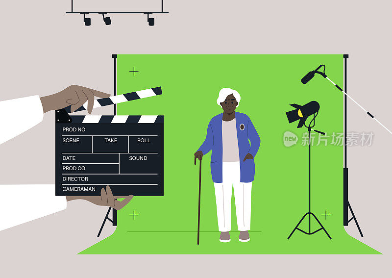 一个非洲女性高级角色站在一个电影制片厂的彩色键屏幕，视频制作