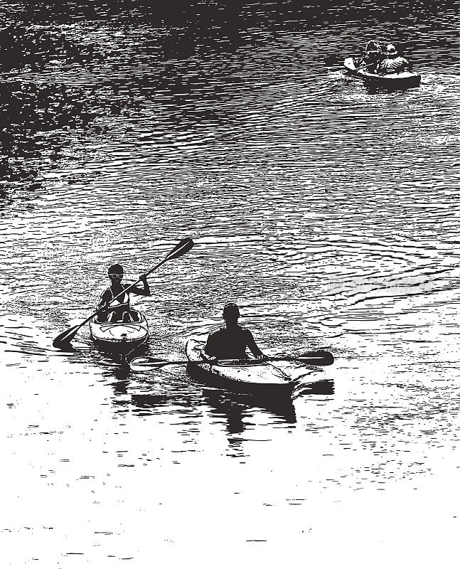 夏天在明尼阿波利斯湖上划皮划艇和划桨。群岛湖。