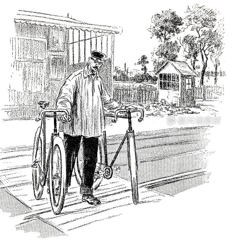 一个男人在街上推着两辆自行车