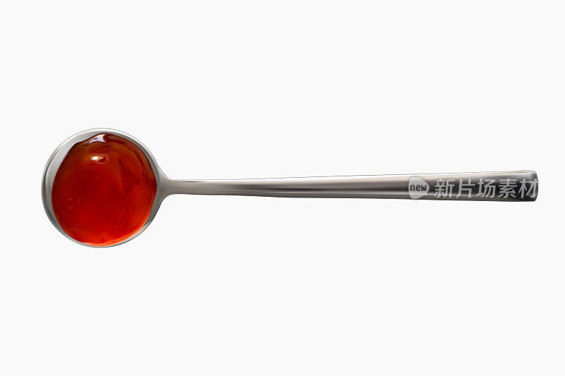 甜辣椒酱勺现实的3d矢量插图孤立在白色的背景。酱汁的一部分。特写调味和蘸酱