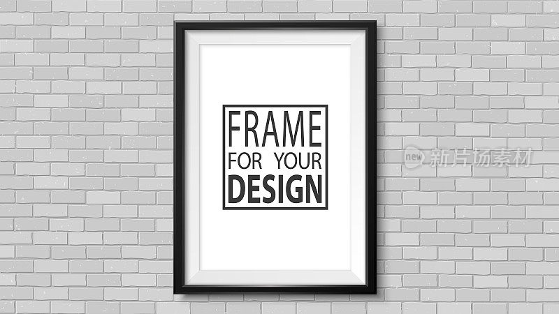 墙上的画框。相框模型。简单的空框架为您的业务设计。砖墙。矢量模板的图片，绘画，海报，字母或照片画廊。