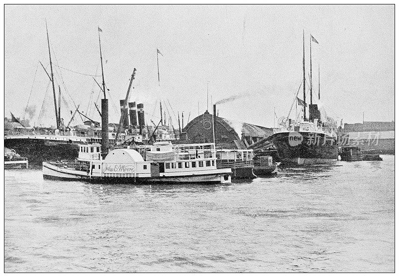 纽约古董照片:北河停泊的远洋轮船