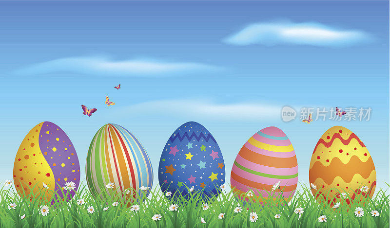 草地上五颜六色的复活节彩蛋