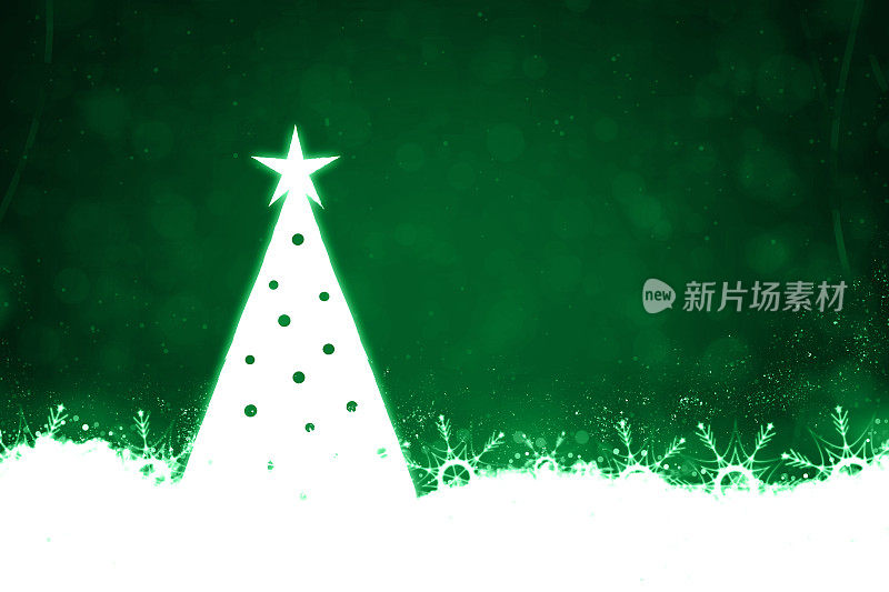 闪闪发光的圣诞水平绿色背景与一个白色的点状三角形树与星星在顶部和雪花和闪亮的点在明亮的充满活力的背景底部
