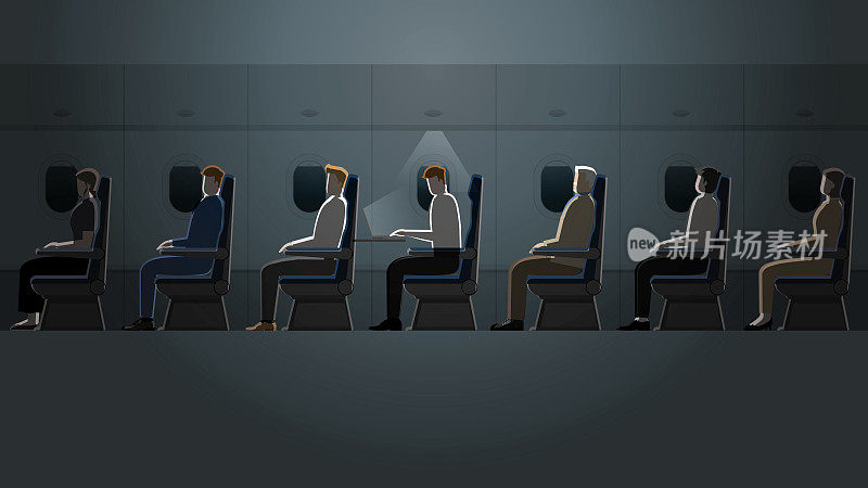 在飞机客舱里，当其他乘客都在睡觉的时候，一个人却在用自己的笔记本电脑工作。一种在黑暗和小灯光下拼命加班和加班的出差生活方式。