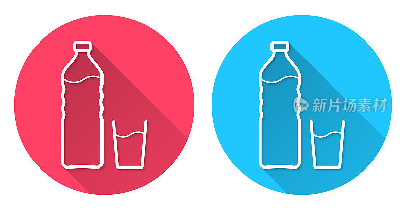 一瓶和一杯水。圆形图标与长阴影在红色或蓝色的背景