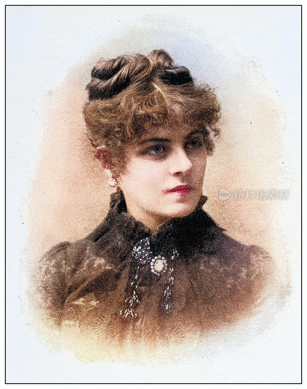 古色古香的黑白照片:古巴的西班牙妇女