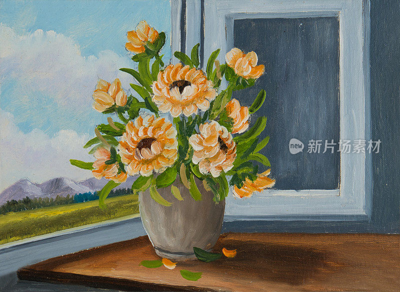 窗边米色花瓶里有橙色的花