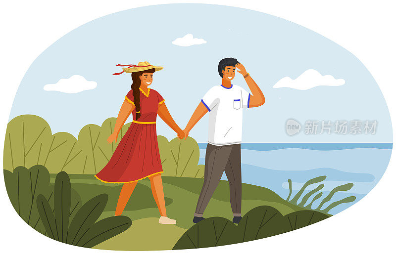 情侣在湖边或河边散步。相爱的人们一起在海滩上度过时光