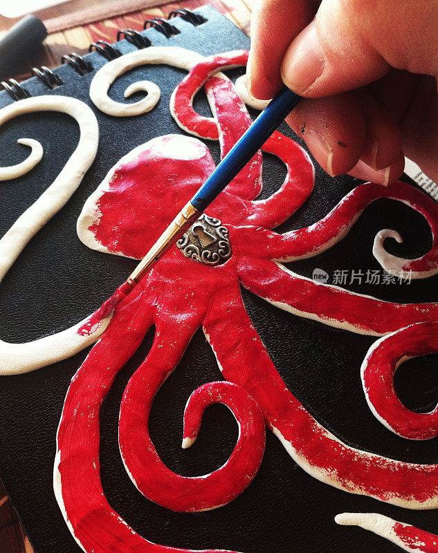艺术和工艺-绘画雕刻章鱼