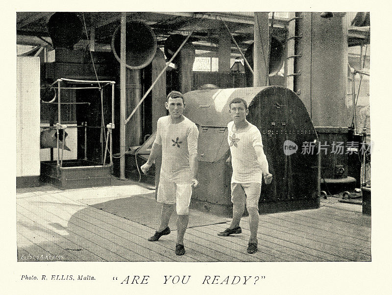 英国皇家海军军官在甲板上训练,你准备好冲刺了吗,19世纪90年代