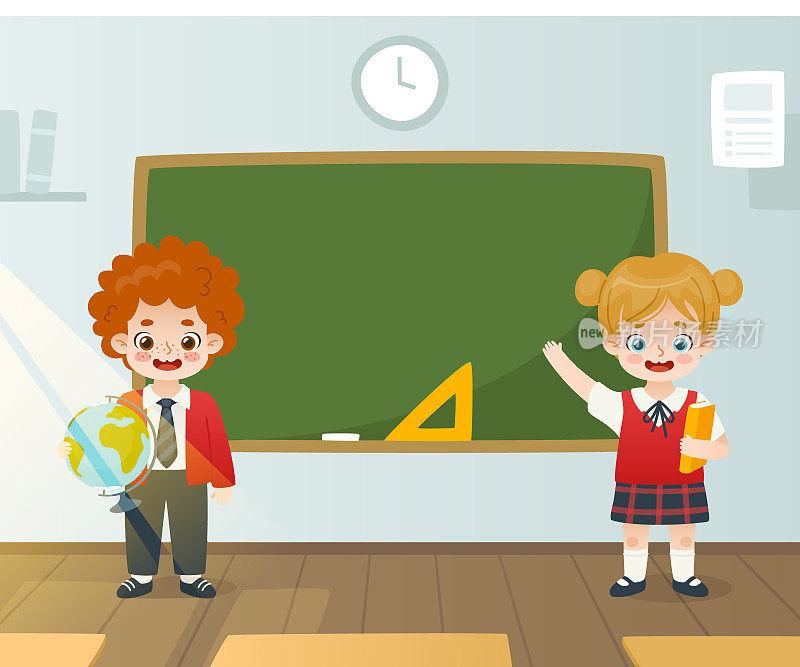 可爱的学生在教室里站在黑板前。以黑板为背景的卡通学生。