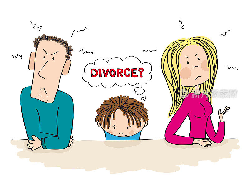 吵架的父母。他们的孩子，小男孩，正坐在他们之间，看起来很悲伤，正在考虑离婚。