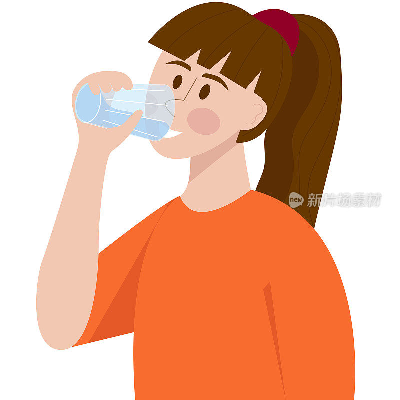 一名女子拿着玻璃杯喝水。大量饮水对健康有益的概念。健康的生活方式。