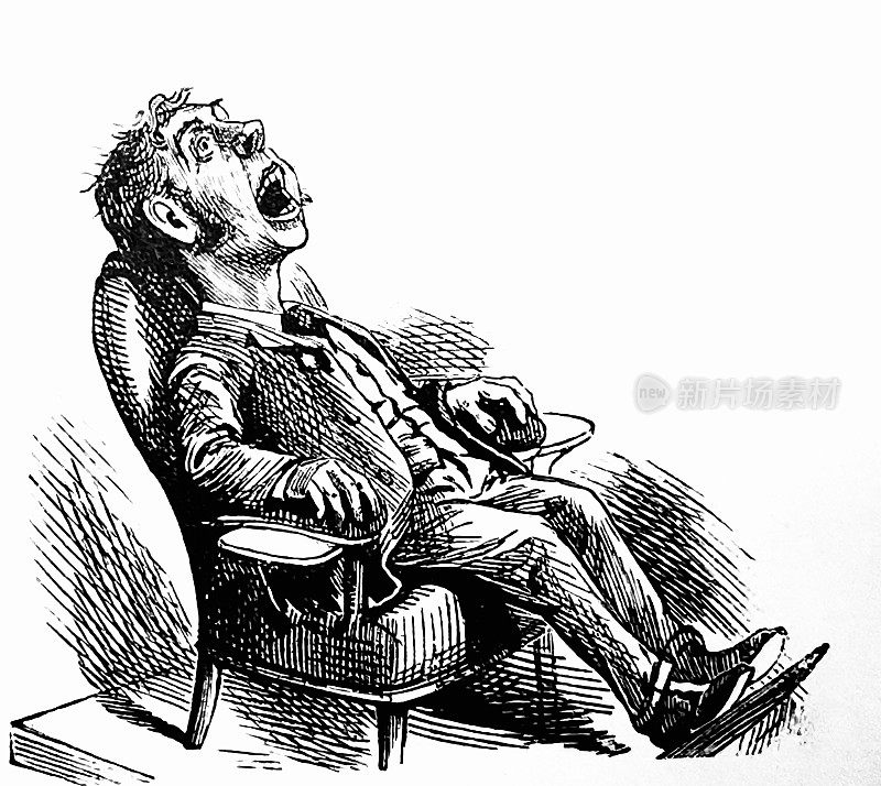 一个男人躺在椅子上，嘴巴张得大大的