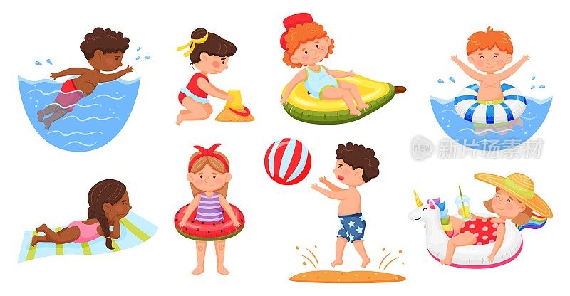 孩子们在沙滩上。男孩和女孩穿着泳衣在海里游泳，建造沙堡。卡通欢乐的孩子们享受暑假向量集