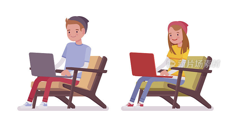 十几岁的男孩和女孩坐在电脑前