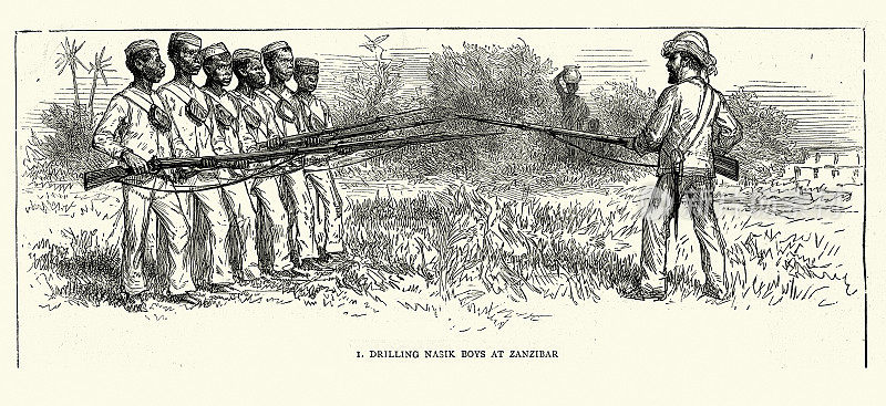 19世纪1872年，桑给巴尔，英国士兵训练当地士兵使用刺刀