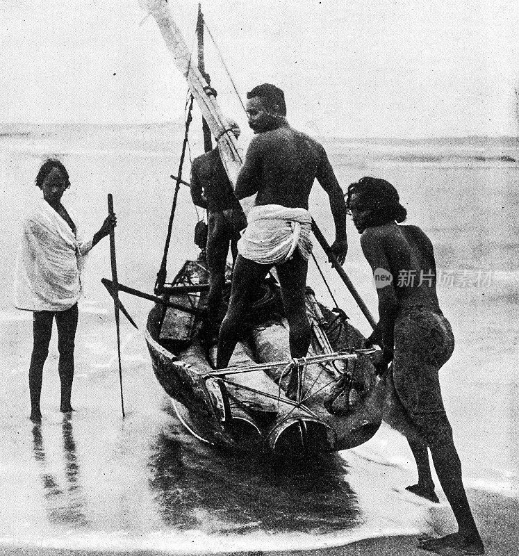 1895年印度的人物和地标:马德拉斯海岸，双体船