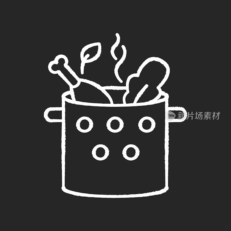 烹饪食物粉笔白色图标上的黑色背景。煮鸡汤。菜食谱。准备吃晚饭。自制的蔬菜肉汤。火锅。孤立矢量黑板插图