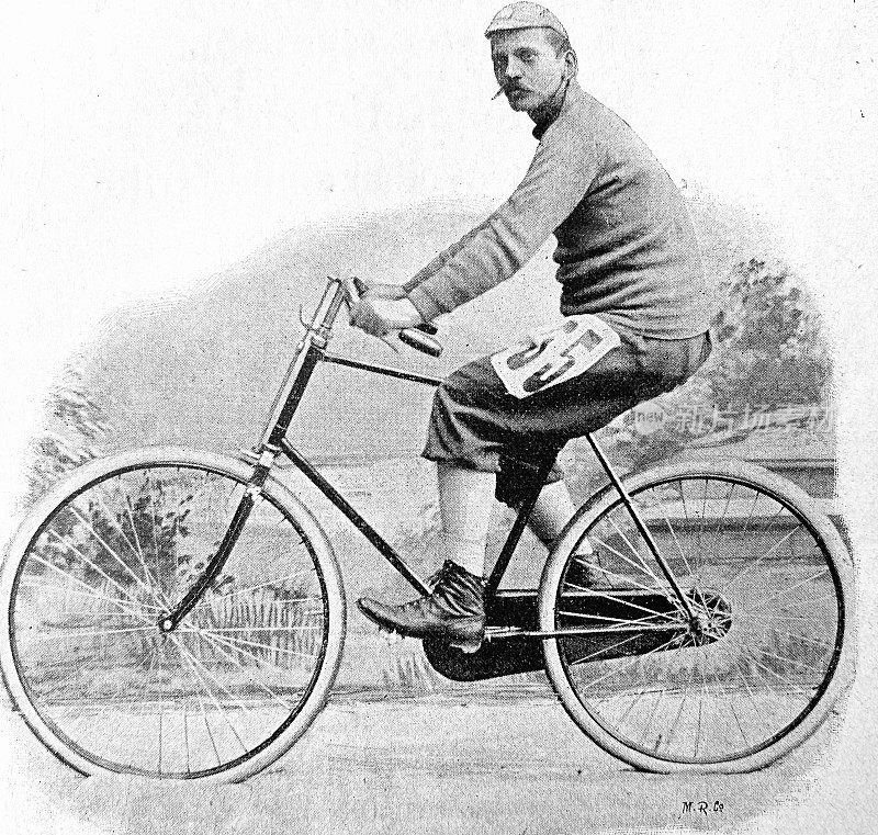 自行车手克里斯蒂安・安徒生，在他的自行车上大自然