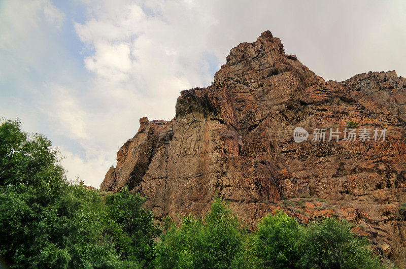 巴基斯坦喀喇昆仑，卡尔加河上岩石上的佛像