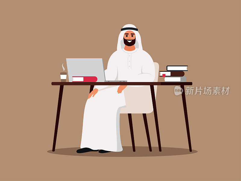 一个年轻的阿拉伯人坐在桌子旁用着笔记本电脑。