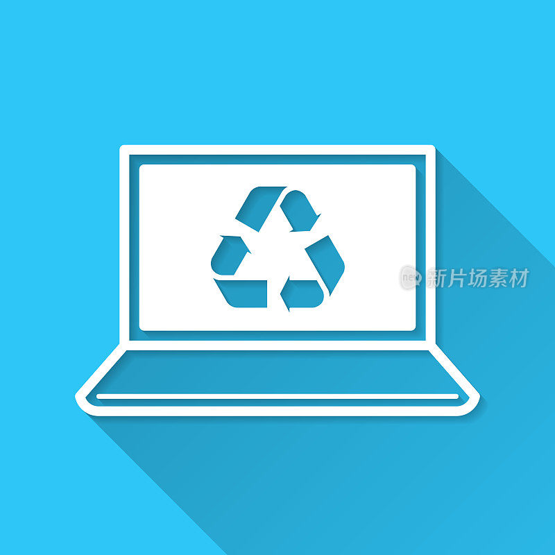 笔记本电脑的回收符号。图标在蓝色背景-平面设计与长阴影
