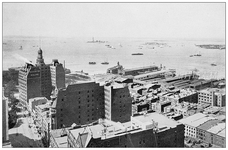 纽约古色古香的照片:从百老汇66号办公大楼的屋顶往西南方看