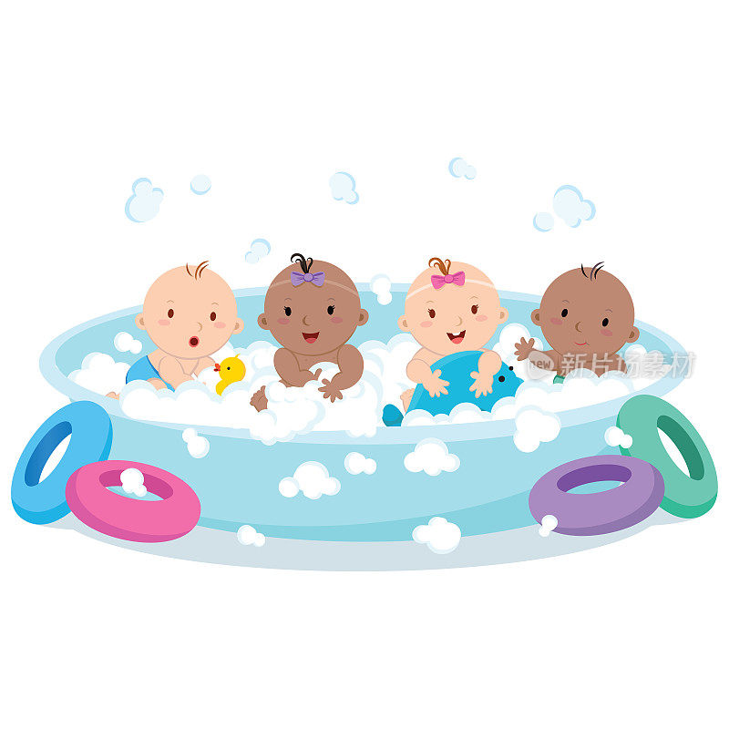 多元文化的婴儿在充气泳池里玩耍