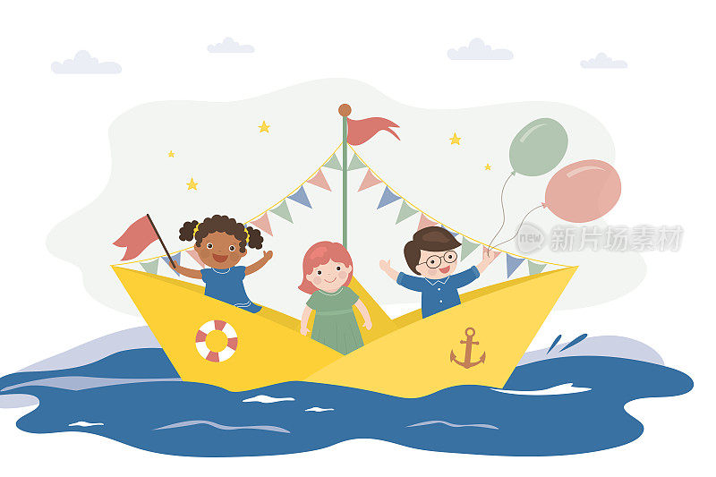 有趣的孩子们在纸船上航行。孩子们玩耍，想象，友谊。孩子们扮演水手或海盗。快乐愉快的童年。一群多民族的孩子在玩有趣的游戏