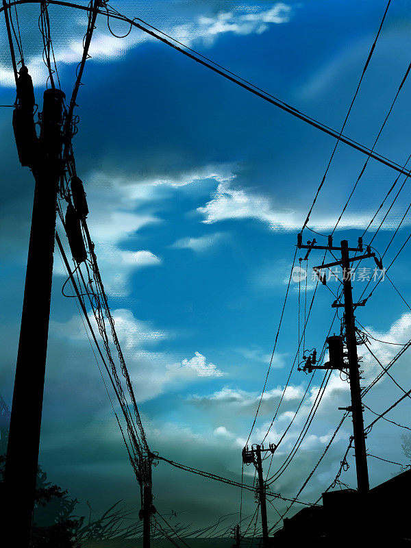 夏天的天空和云的剪影，单色的电线杆和电线从下面看。