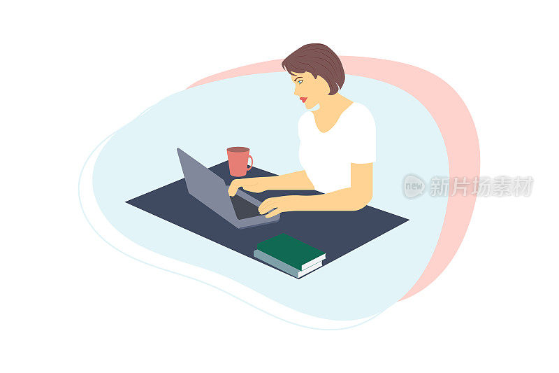忙碌的年轻女子坐在桌子和使用笔记本电脑。在键盘上输入文本。商务信息图办公室经理。矢量插图在卡通风格