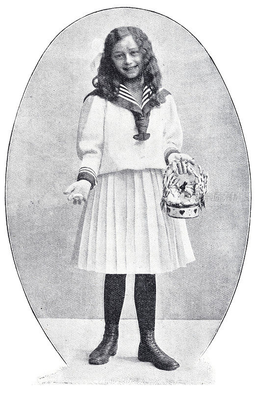 女孩展示复活节兔子的礼物，他的右手拿着一个篮子，穿着水手的衣服