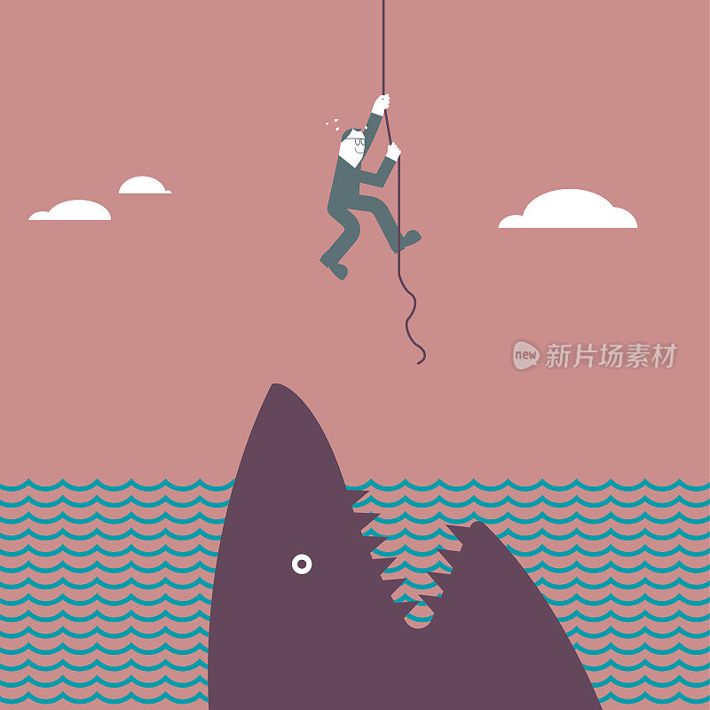 一名男子爬上绳子，逃脱了鲨鱼的袭击。