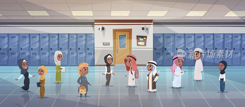 一群阿拉伯学生走在学校走廊到教室，穆斯林学童